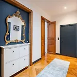 Veeve - Porcelain Pelouse